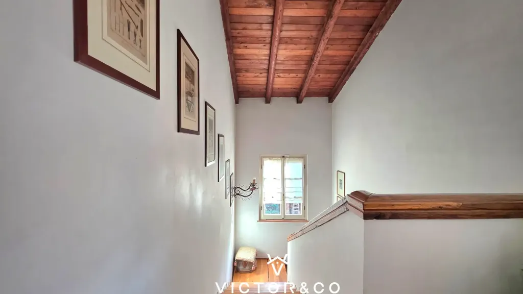 Rooms - Villa with Garden in Novara