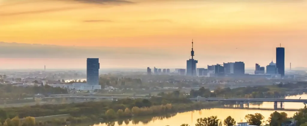 Penthouse Office with Panoramic Views in UNO-City