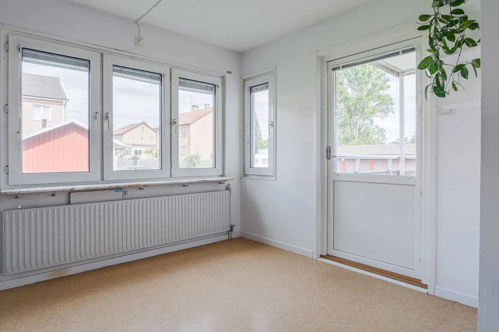 Balcon - Bright 2-Bedroom Flat with Balcony in Tidaholm
