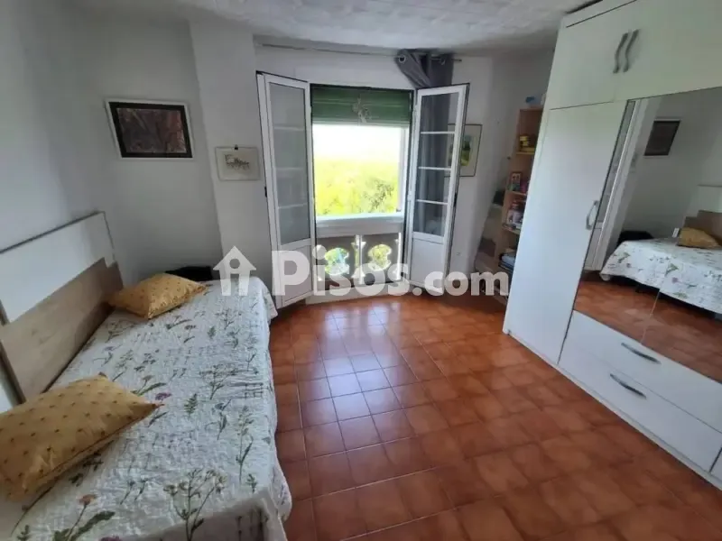 Magamistoad - Licensed Villa with Pool in Bítem