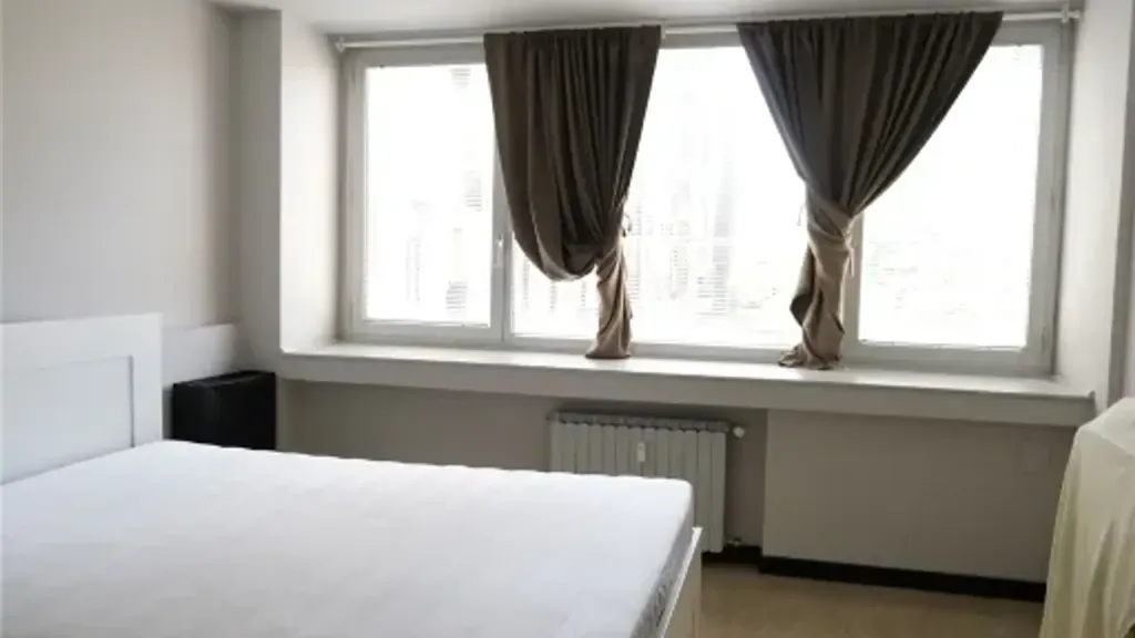 Chambres - Rented 2.5-Bedroom Apartment in Florence