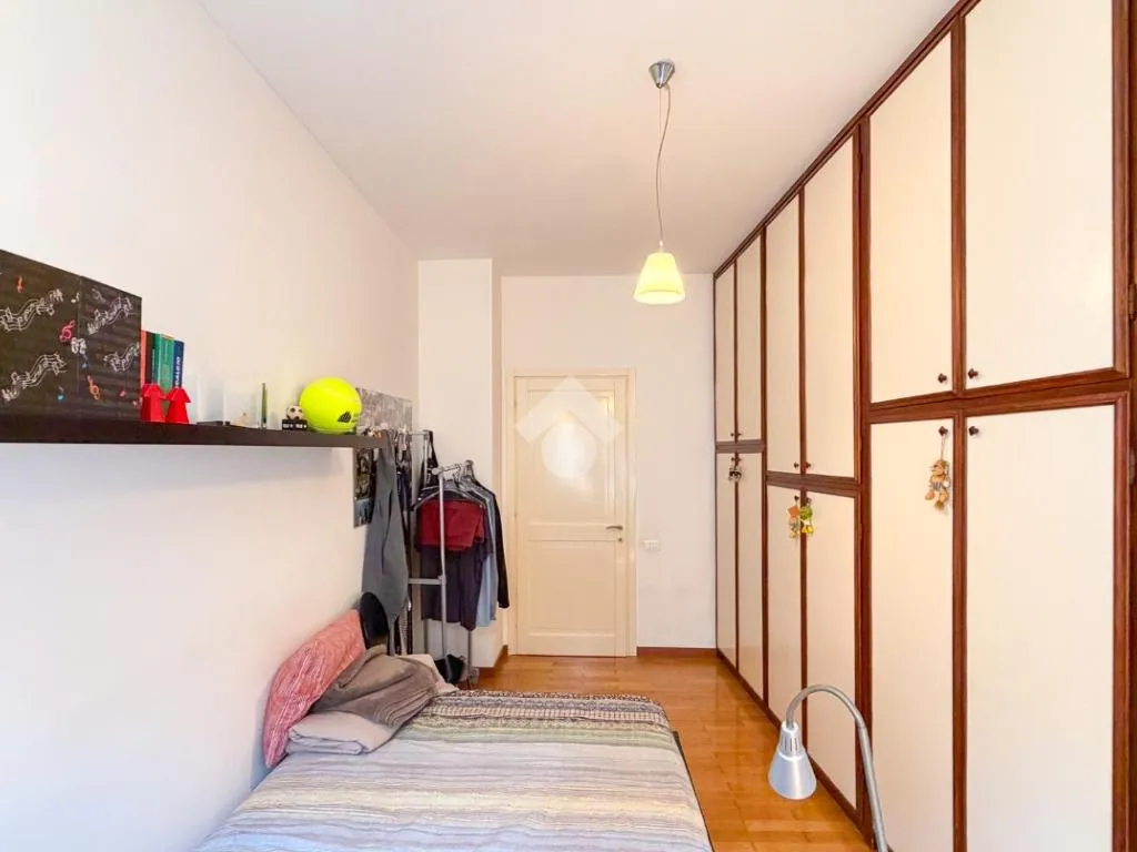 Magamistoad - Elegant 2-Bedroom in Central Milan