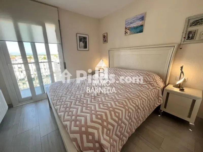 Magamistoad - Reformed Apartment with Sea View in Port Grec