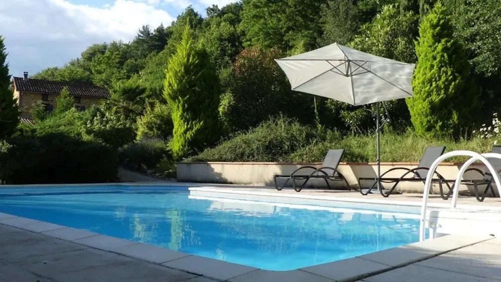 Piscine - Château avec Piscine dans un Domaine de 54 Hectares
