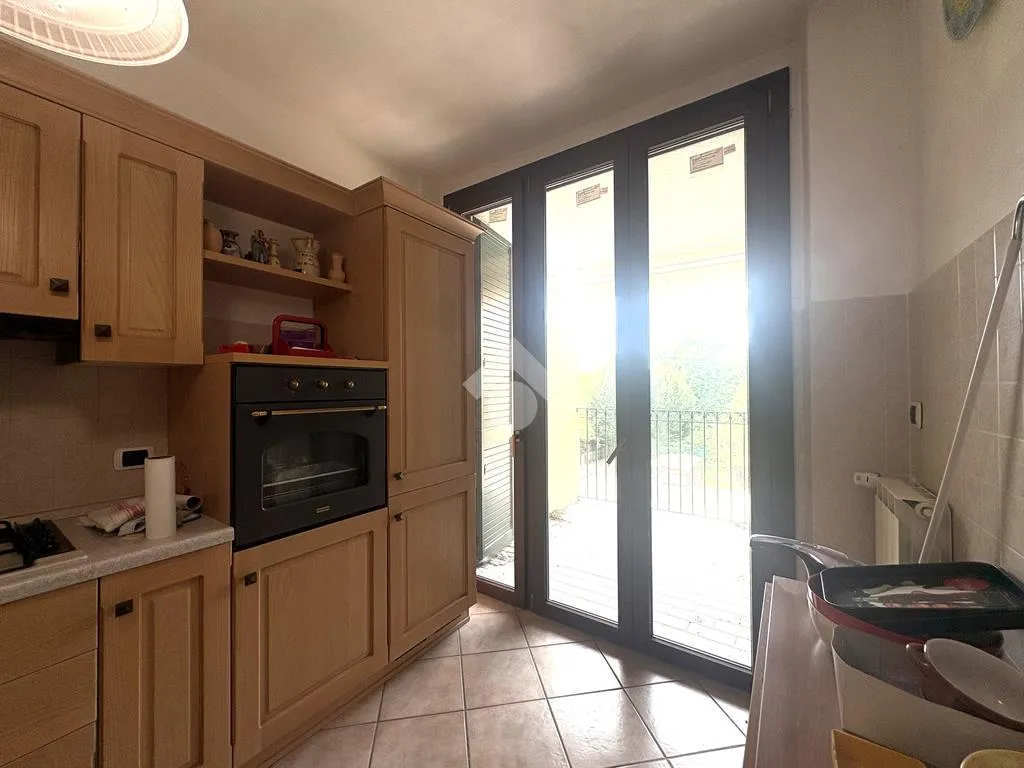 Cuisine - 3-Room Apartment with Loggia in Landriano
