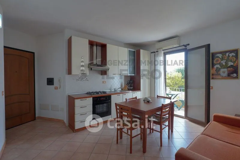 Salle à manger - Trilocale with Balcony in La Maddalena