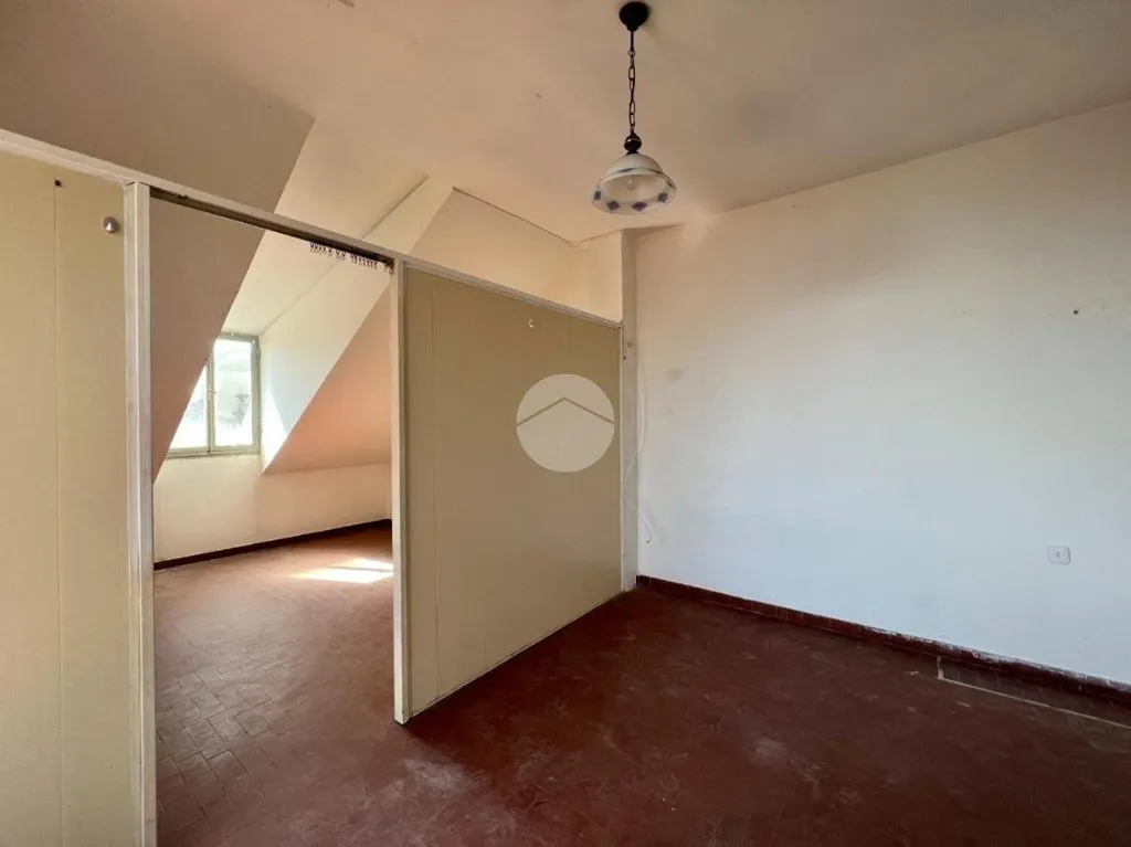 Toad - Mansard Apartment with Panoramic View in Monastero di Lanzo