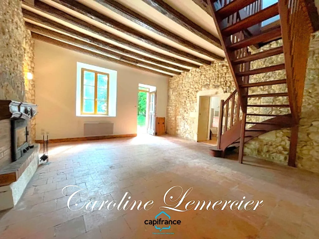 Living Room - Farmhouse with Caves near Connerre
