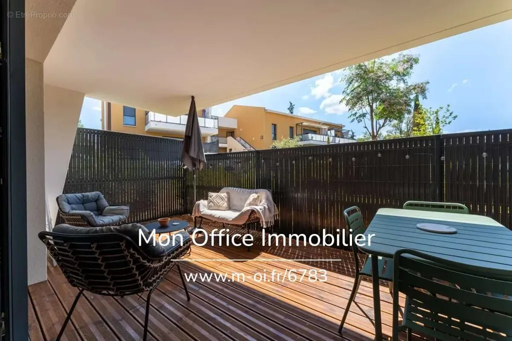 Terrass - Modern Apartment with Terrace in Eguilles