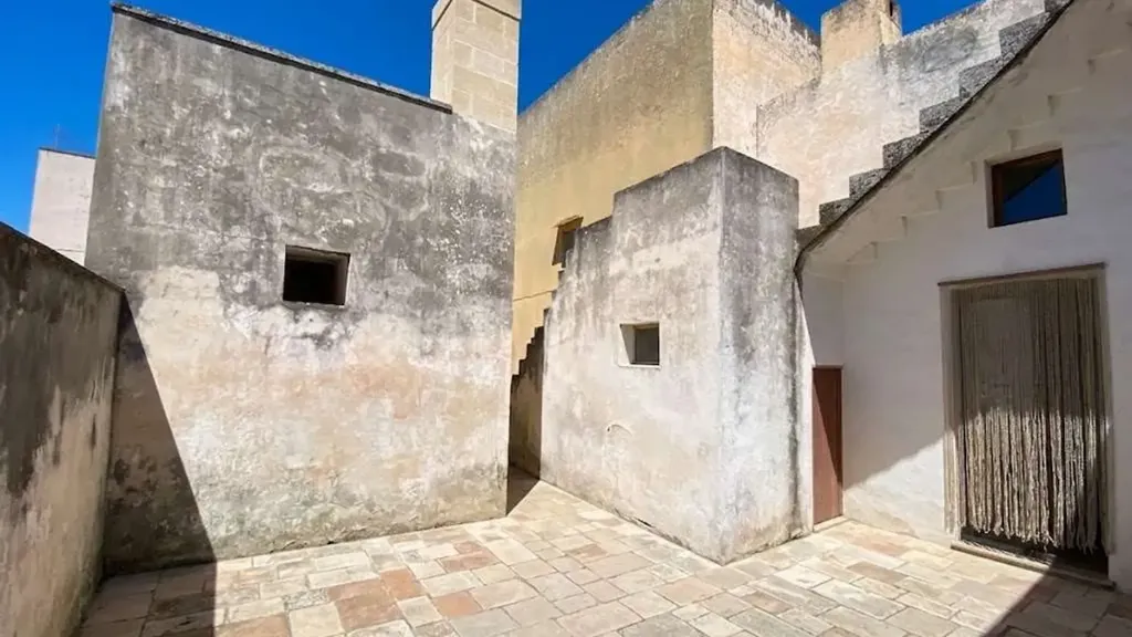 Aed - Historic House with Double Access in Casarano