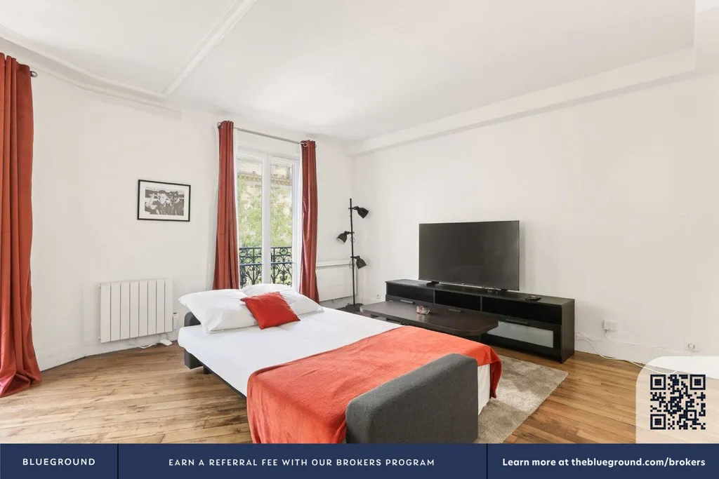 Chambres - Appartement Rénové avec Vue sur Montmartre