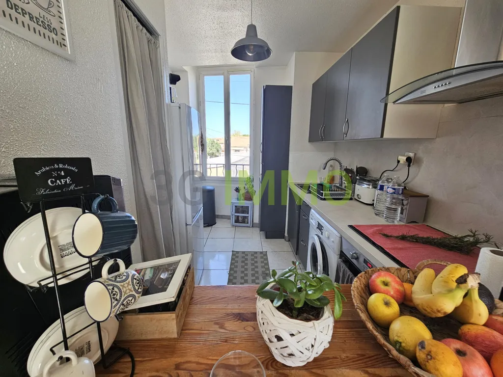 Köök - 2-Bedroom Apartment with Private Garden in Quiet Area