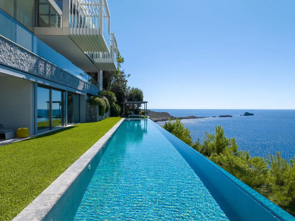 pool_area