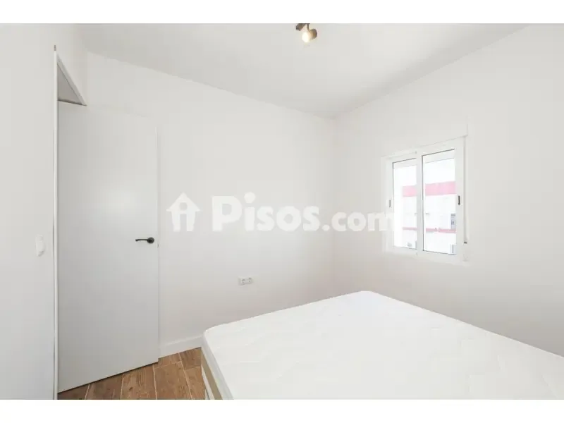 Chambres - Converted Flat with Two Apartments in Pino Montano