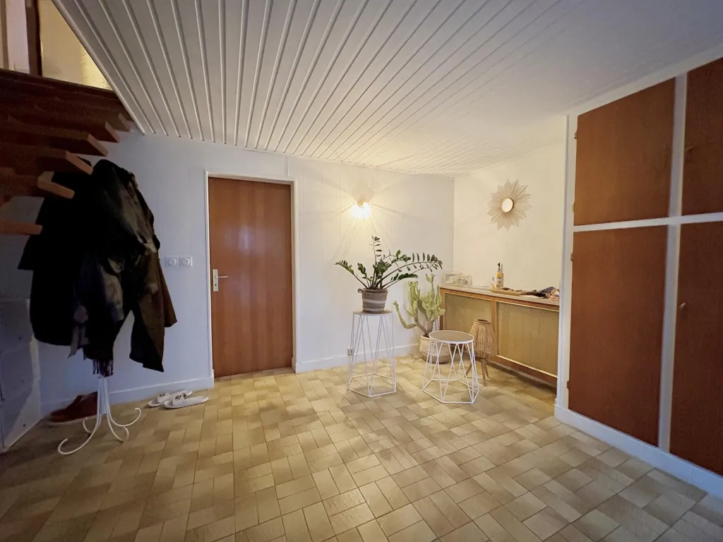 hallway_entrance