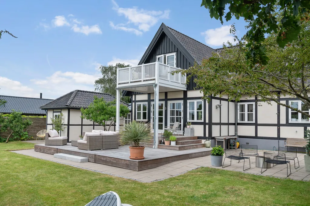 Extérieur - 1930s Cottage with Sea View in Søvang