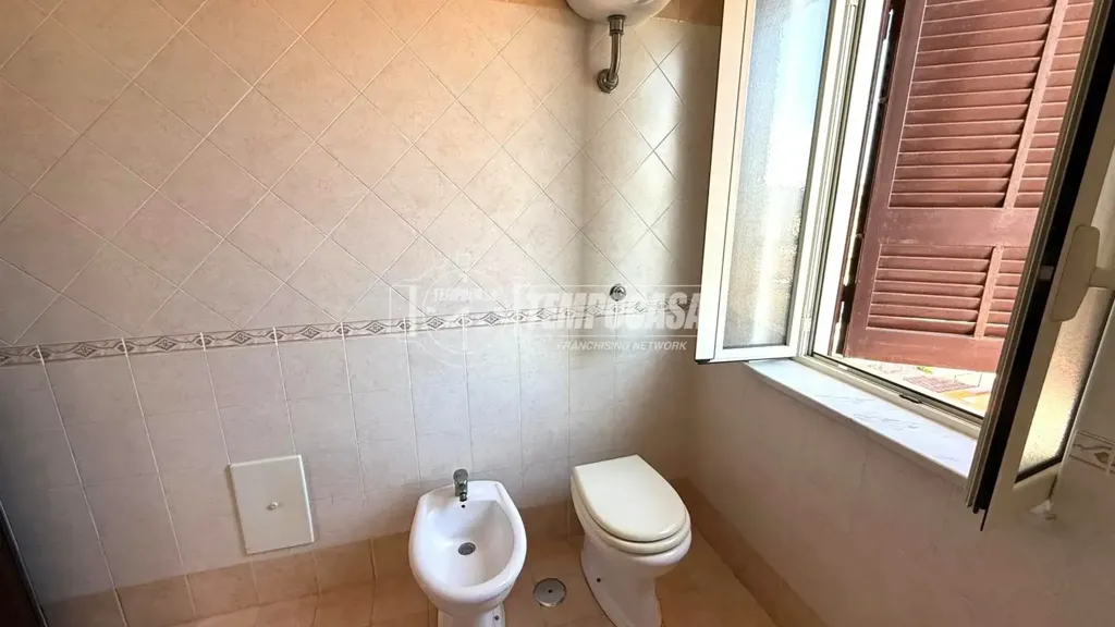 Bathrooms - Mansarded House with Balcony in Villaricca