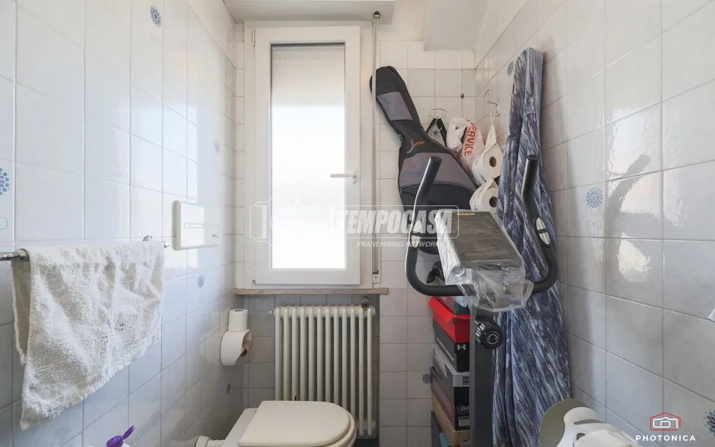 Vannitoad - Five-Room Apartment with Balconies in Riccione