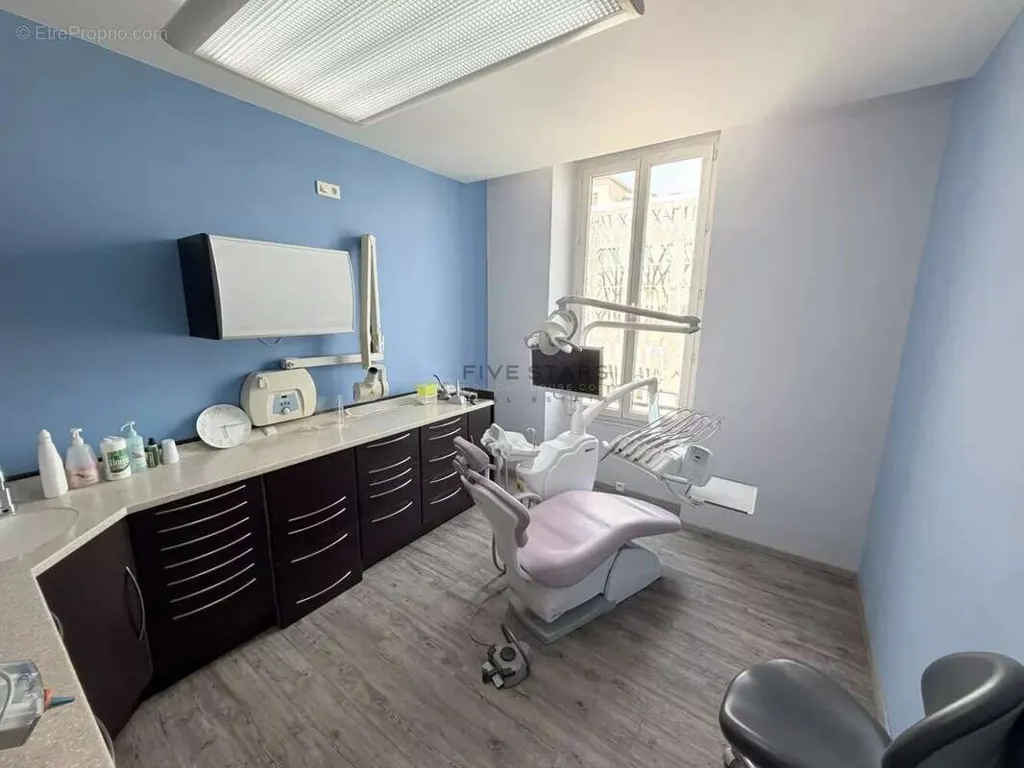 Kabinet - Luxury Apartment with Business Potential in Nice