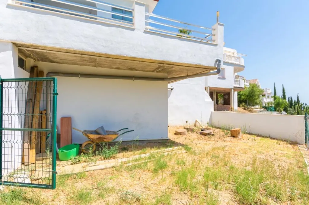 Terrasse - Detached Villa with Orchard in Mijas Costa