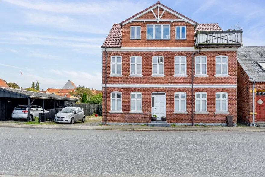 Välivaade - Apartment Building with Harbour View in Copenhagen