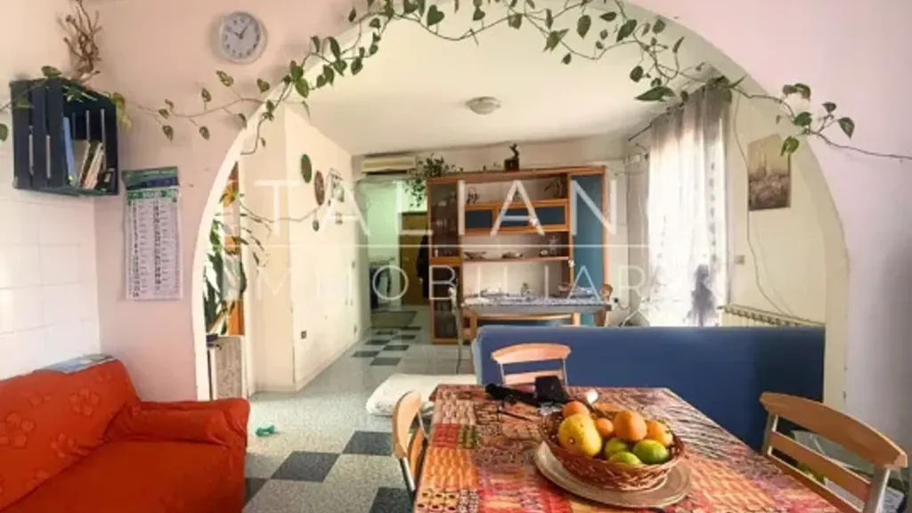 Elutuba - Seafront Apartment with Balcony in Milazzo