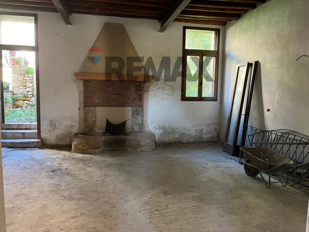 Living Room - Independent House with Hillside View in Val Liona