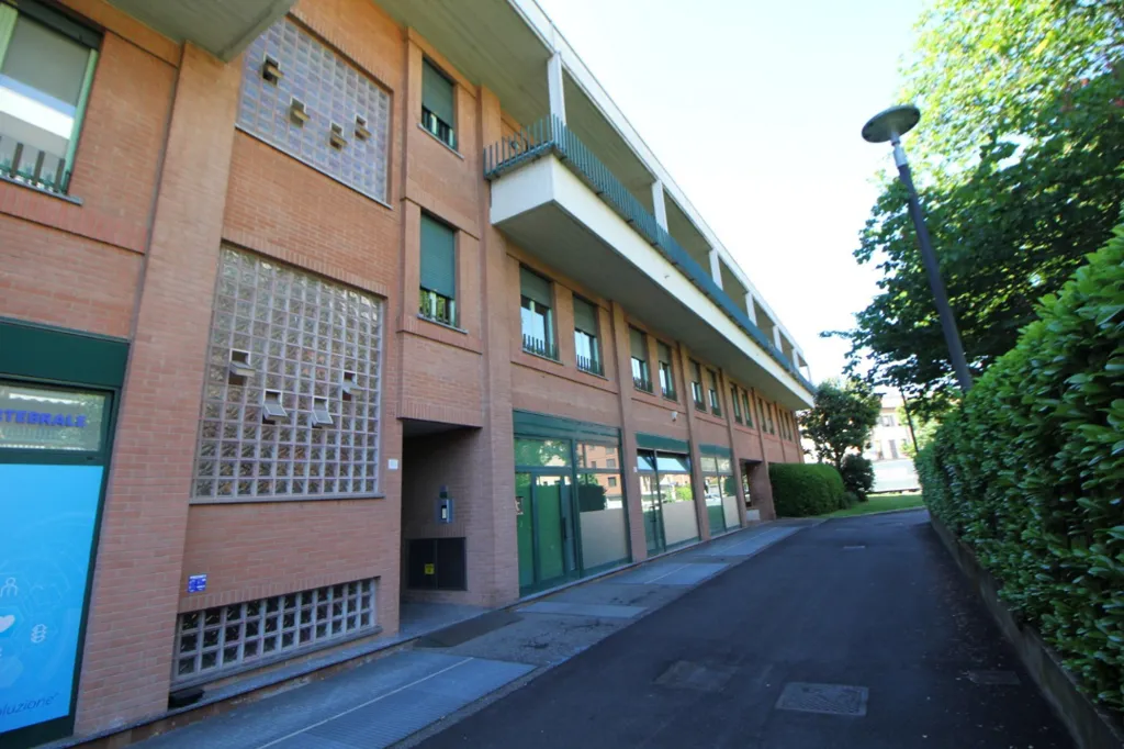 Välivaade - Office with Parking in Central Lainate