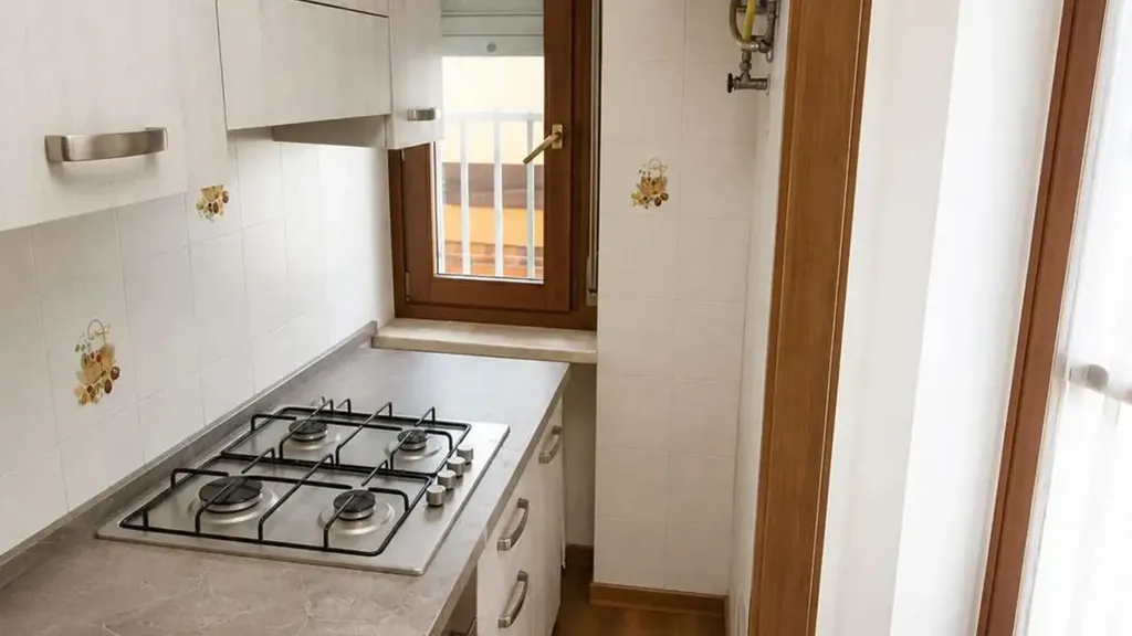 Kitchen - Rearfitted Apartment with Balcony in Orbassano Centre