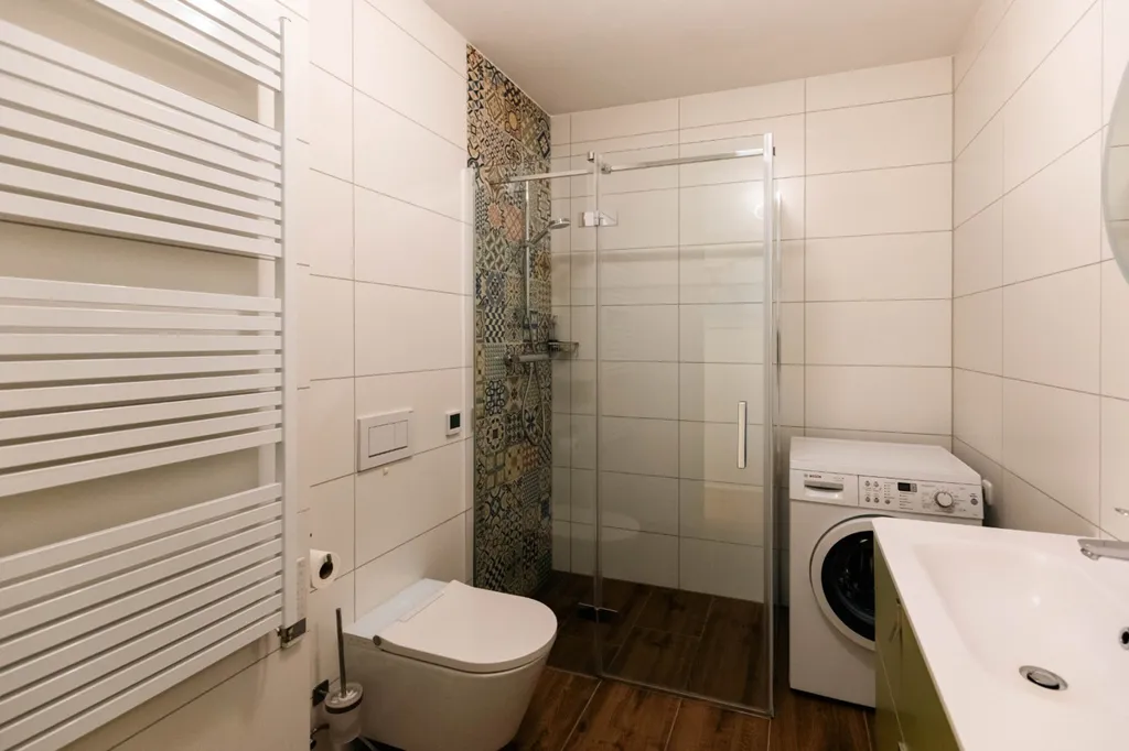 Salles de bain - Modernised 2-Bedroom Flat with Panoramic View in Vaals