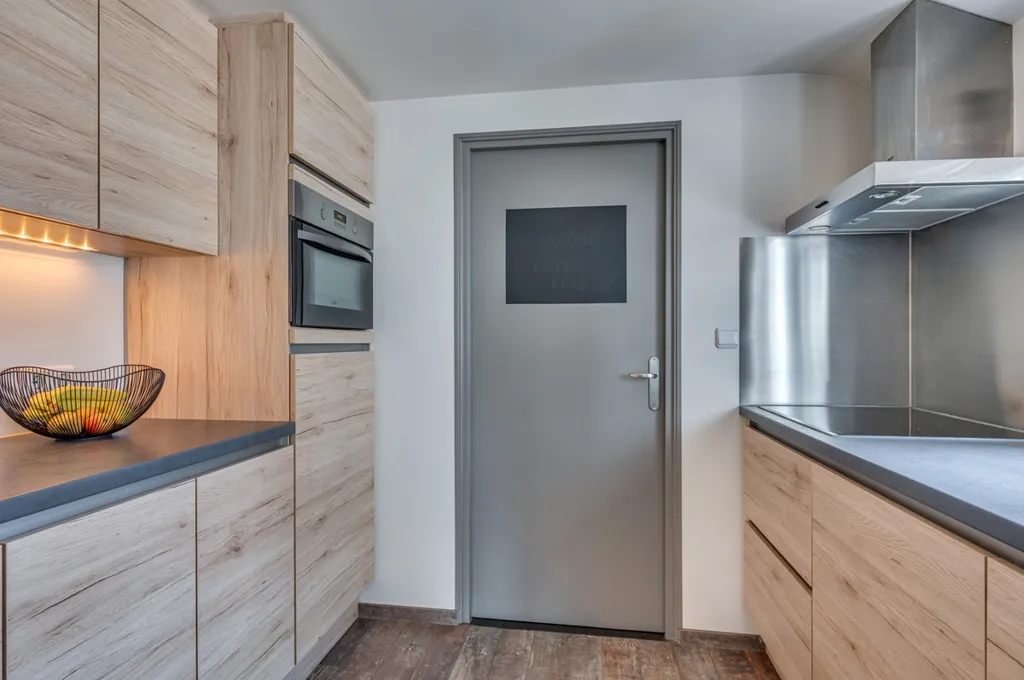 Cuisine - Modernised Two-Storey House with Garden in Reuver