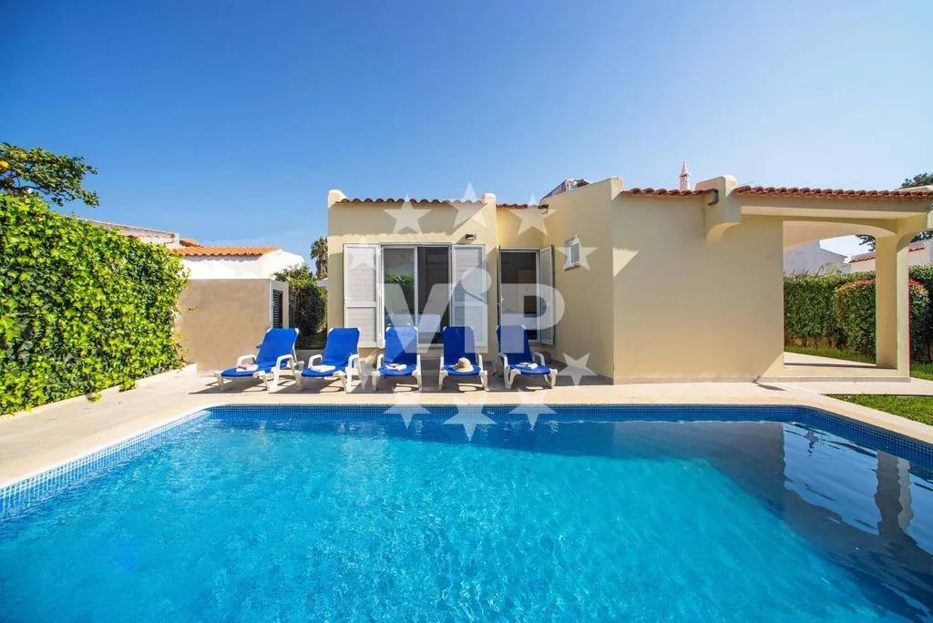 Bassein - 4-Bedroom Villa with Pool in Albufeira