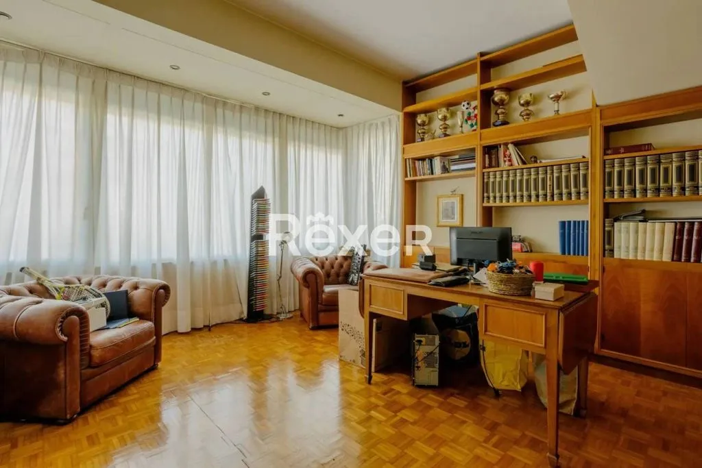 Bureau - Villa with Pool near Leghorn, Tuscany