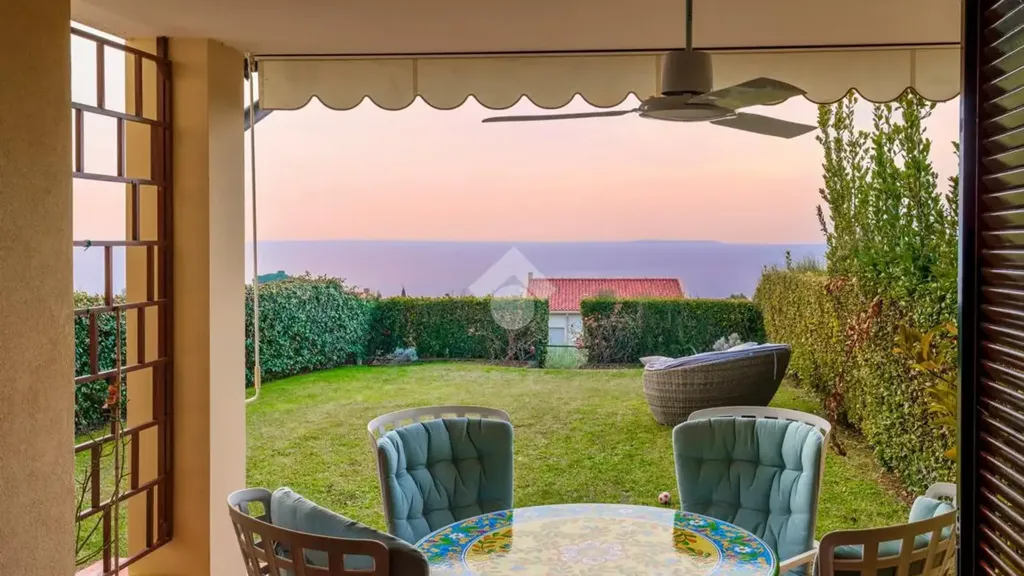 Terrass - Villa with Lake View in Lazise