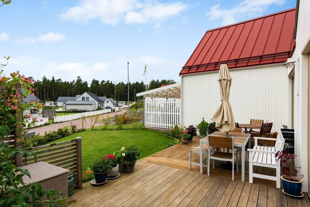 Terrasse - Bungalow with Garden in Ljusterö