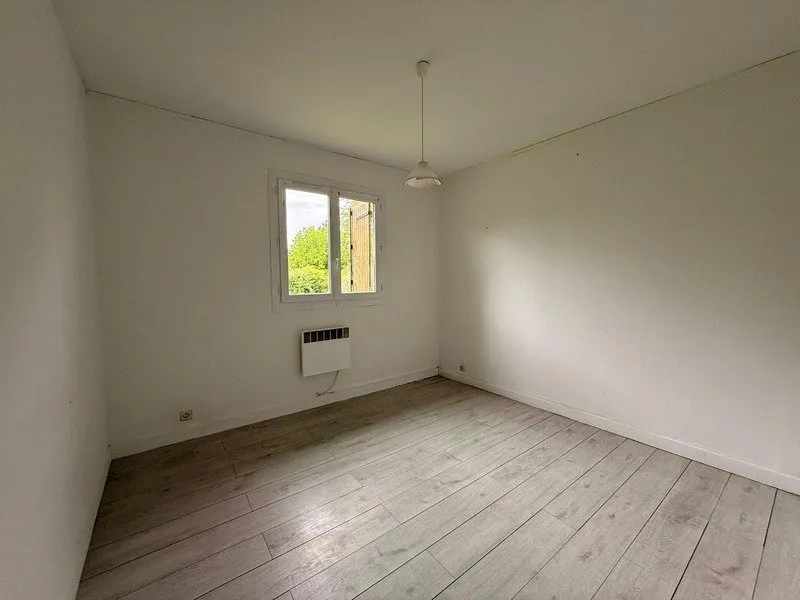 Stanze - Traditional House with Constructible Land in Lesparre-Médoc