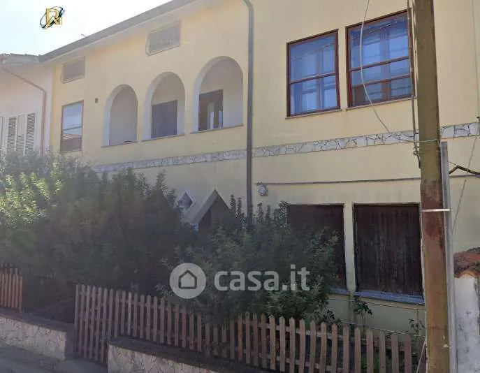 Esterno - Three-Level House with Courtyard in Marrubiu