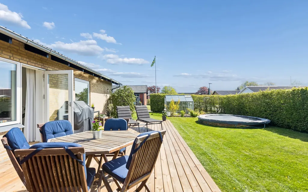 Terrass - Modernised Villa with Garden in Mejrup