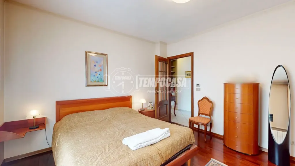 Magamistoad - Spacious Apartment with Balcony in La Loggia