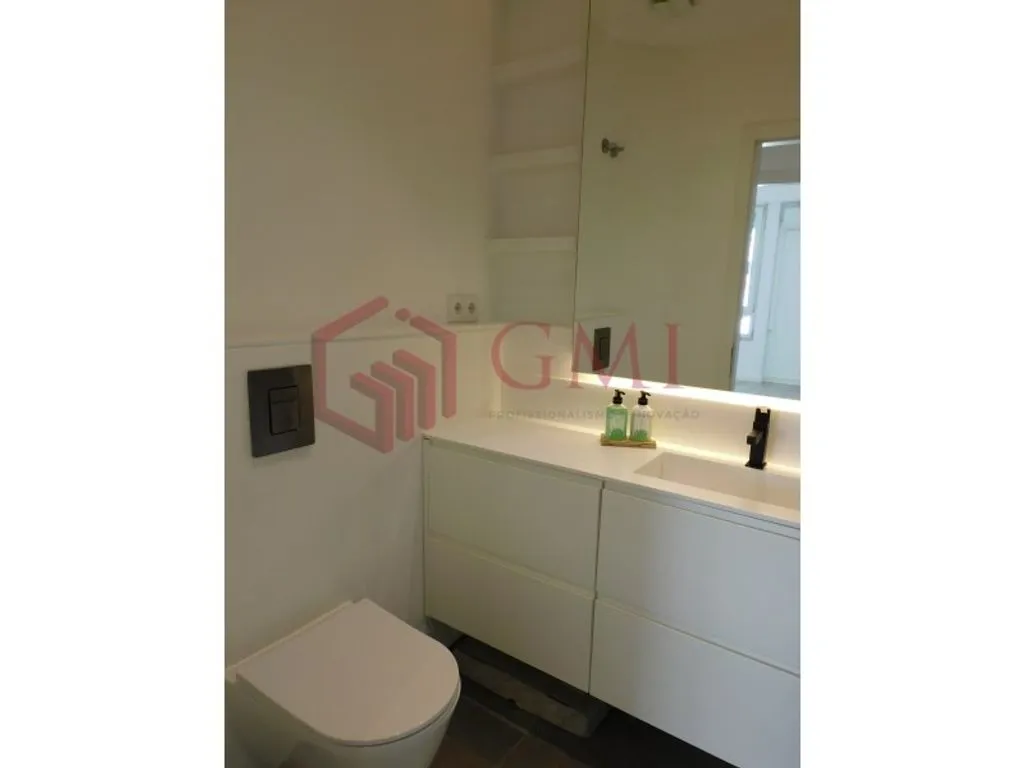Salles de bain - Luxury Flat with Private Box in Loures