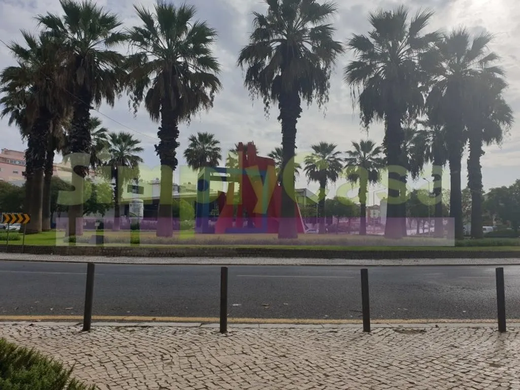 Construction Land with Approved Project in Setúbal
