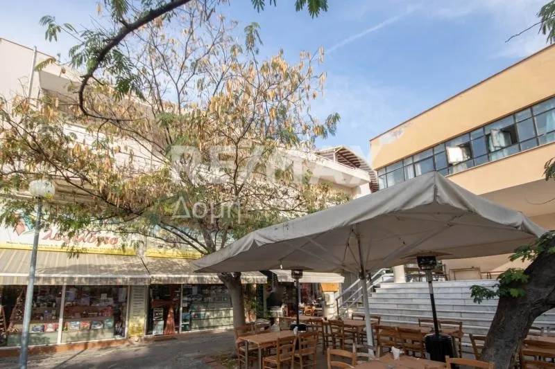 Apartment with Garden in Nea Dimitriada, Volos