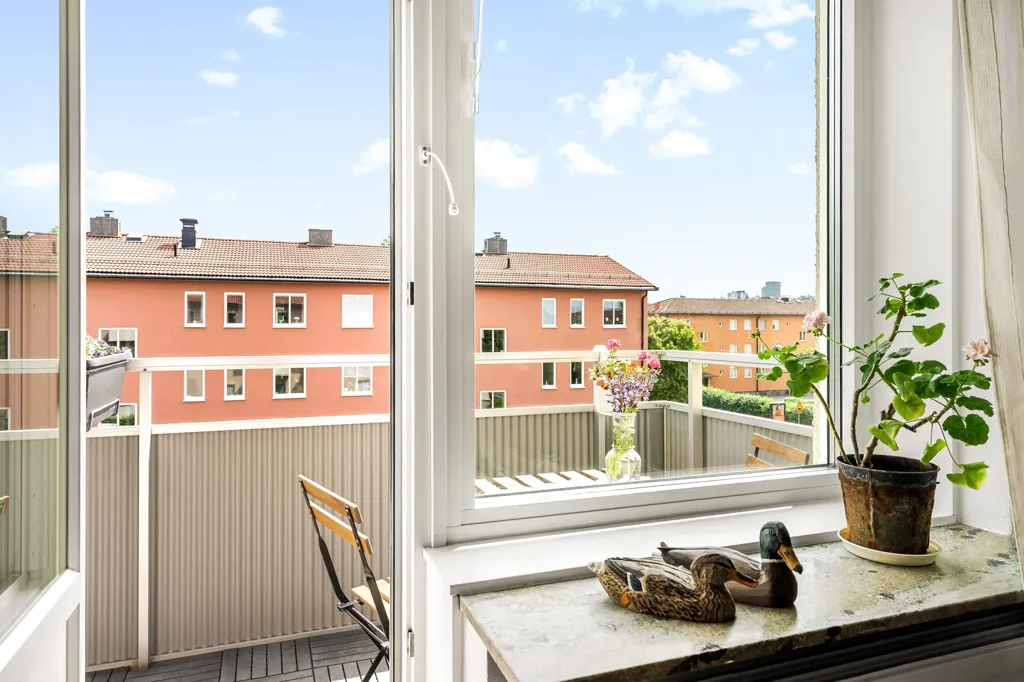 Balcone - Well-Maintained Two-Bedroom Flat in Tannefors