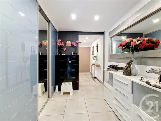 Vannitoad - Apartment with Golf View in Royal Mougins Golf