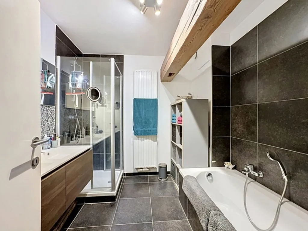 Bathrooms - Duplex with Garden in Monstreux