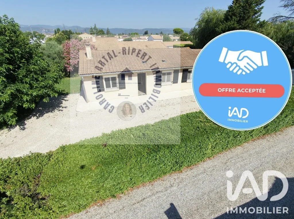Traditional House with Pool in Loriol-sur-Drôme