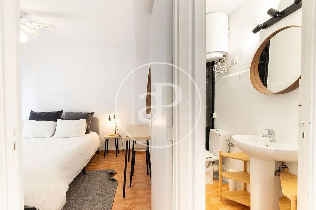 Chambres - Apartment with Balcony in Ponent