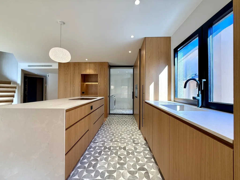 Cuisine - Fully Renovated Duplex with Privacy in Alicante