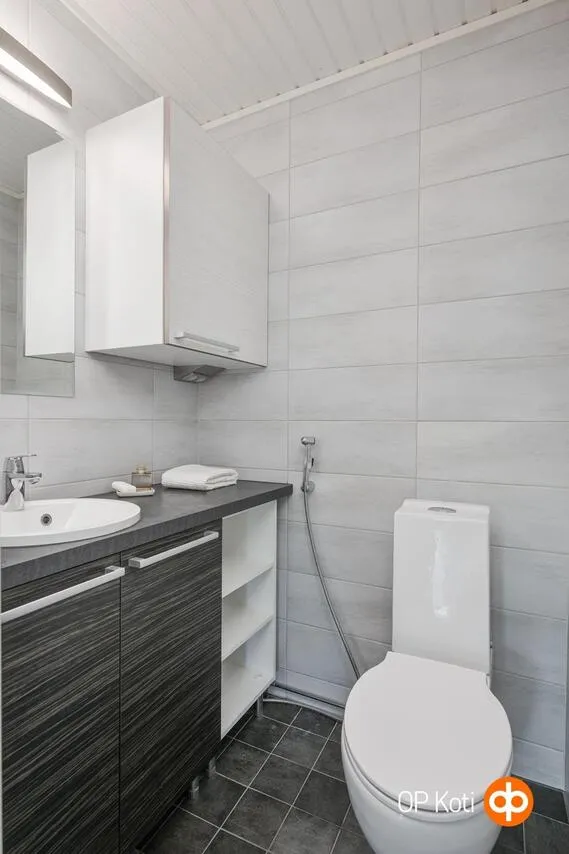 Salles de bain - Maison 4 pièces à Jyväskylä