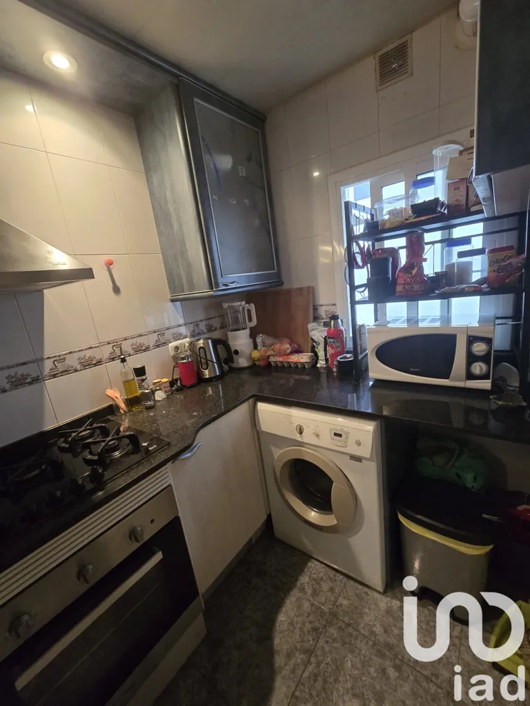 Cuisine - Apartment with Balcony in Ripollet